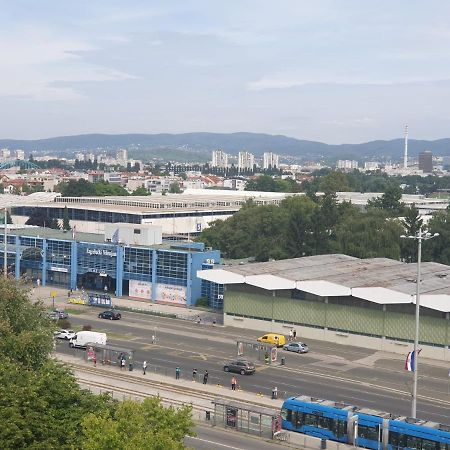 Apartman Lana ,Froudeova Ulica 3 Nasuprot Zg Velesajma Leilighet Zagreb Eksteriør bilde