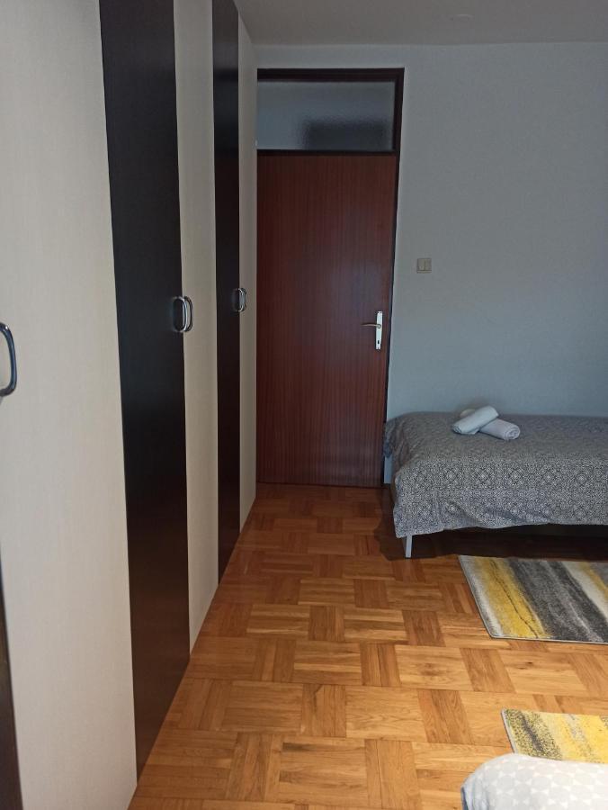 Apartman Lana ,Froudeova Ulica 3 Nasuprot Zg Velesajma Leilighet Zagreb Eksteriør bilde